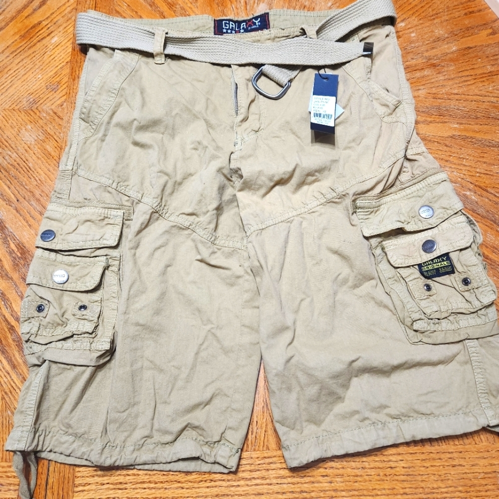 Galaxy Khaki Cargo Shorts size 32